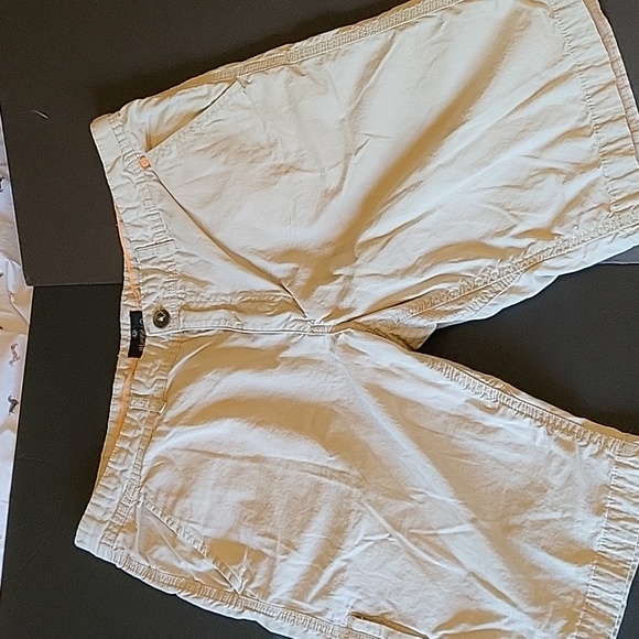 Men's Buffalo David Bitton Shorts, Size 34W - Picture 4 of 10
